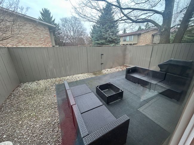 386 Concord Pl, Condo with 1 bedrooms, 2 bathrooms and null parking in Bloomfield Hills MI | Image 24