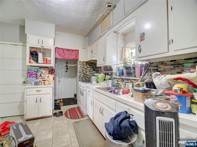 41 - 539-41 E 2 Nd St, House other with 4 bedrooms, 2 bathrooms and null parking in Plainfield NJ | Image 7