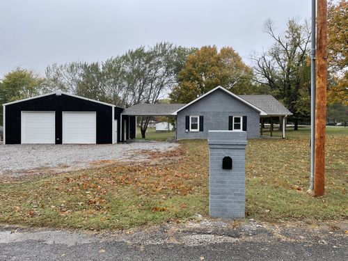 135 Locust Dr, Erin, TN, 37061-5055 | Card Image