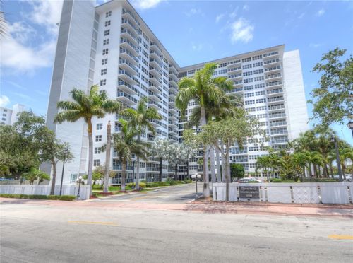 apt-209-3333 Ne 34th St, Fort Lauderdale, FL, 33308-6928 | Card Image