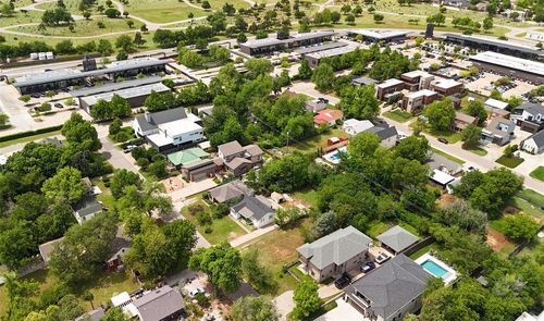 1149 Nw 56th St, Oklahoma City, OK, 73118-1221 | Card Image