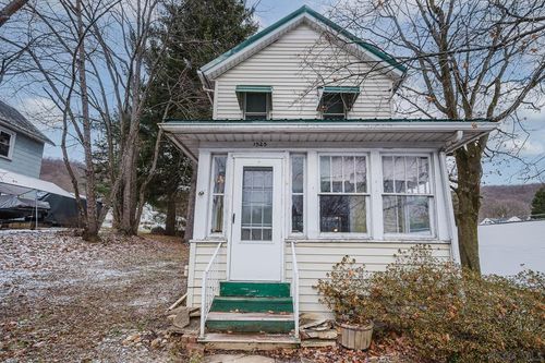 1525 Philadelphia St, Indiana, PA, 15701-4122 | Card Image