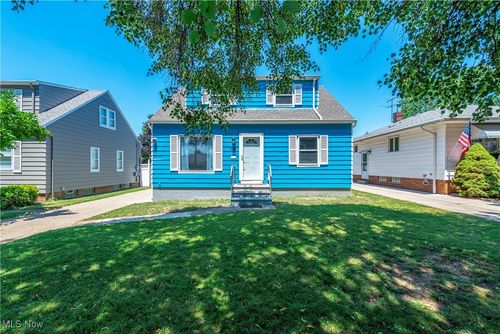 18406 Flamingo Ave, Cleveland, OH, 44135-3812 | Card Image