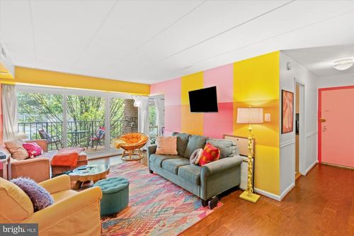 apt-303-132 Roberts Ln, ALEXANDRIA, VA, 22314-4669 | Card Image