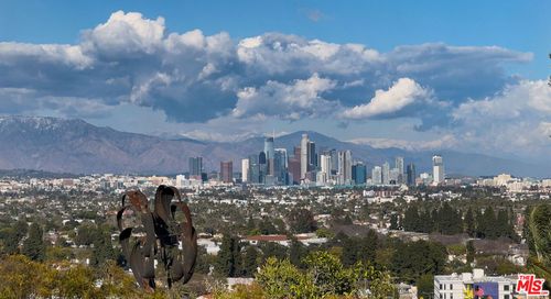 3671 Aureola Blvd, View Park, CA, 90008-4910 | Card Image