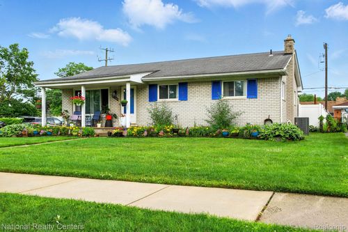 14988 Cavell St, Livonia, MI, 48154-3976 | Card Image