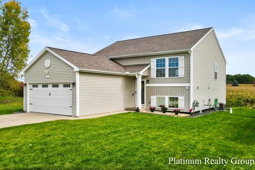 94 Sweet Meadow Dr, Kent City, MI, 49330-8915 | Card Image