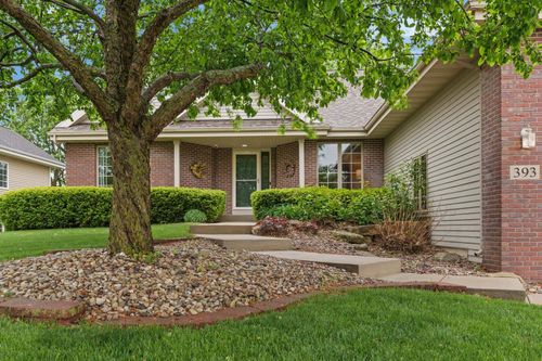 393 Riviera St, Oregon, WI, 53575-3834 | Card Image