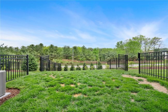 146 Enclave Drive, Townhouse with 3 bedrooms, 4 bathrooms and 2 parking in Seven Fields Boro PA | Image 30