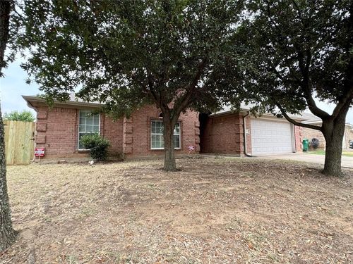 201 Mckamy Blvd, Denton, TX, 76207-7289 | Card Image