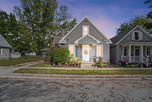116 E Newell St, West Liberty, OH, 43357-9448 | Card Image