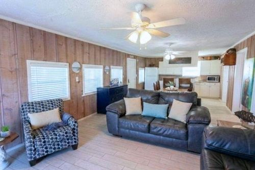 959 S East Rd, Crystal Beach, TX, 77650 | Card Image