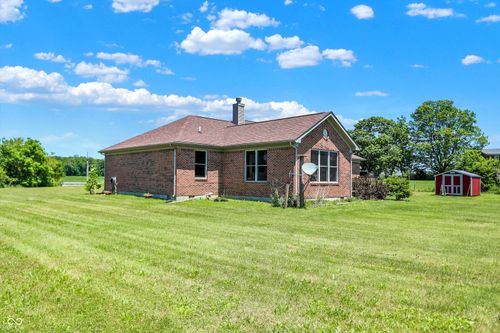10063 E County Road 350 N, Charlottesville, IN, 46117-9713 | Card Image