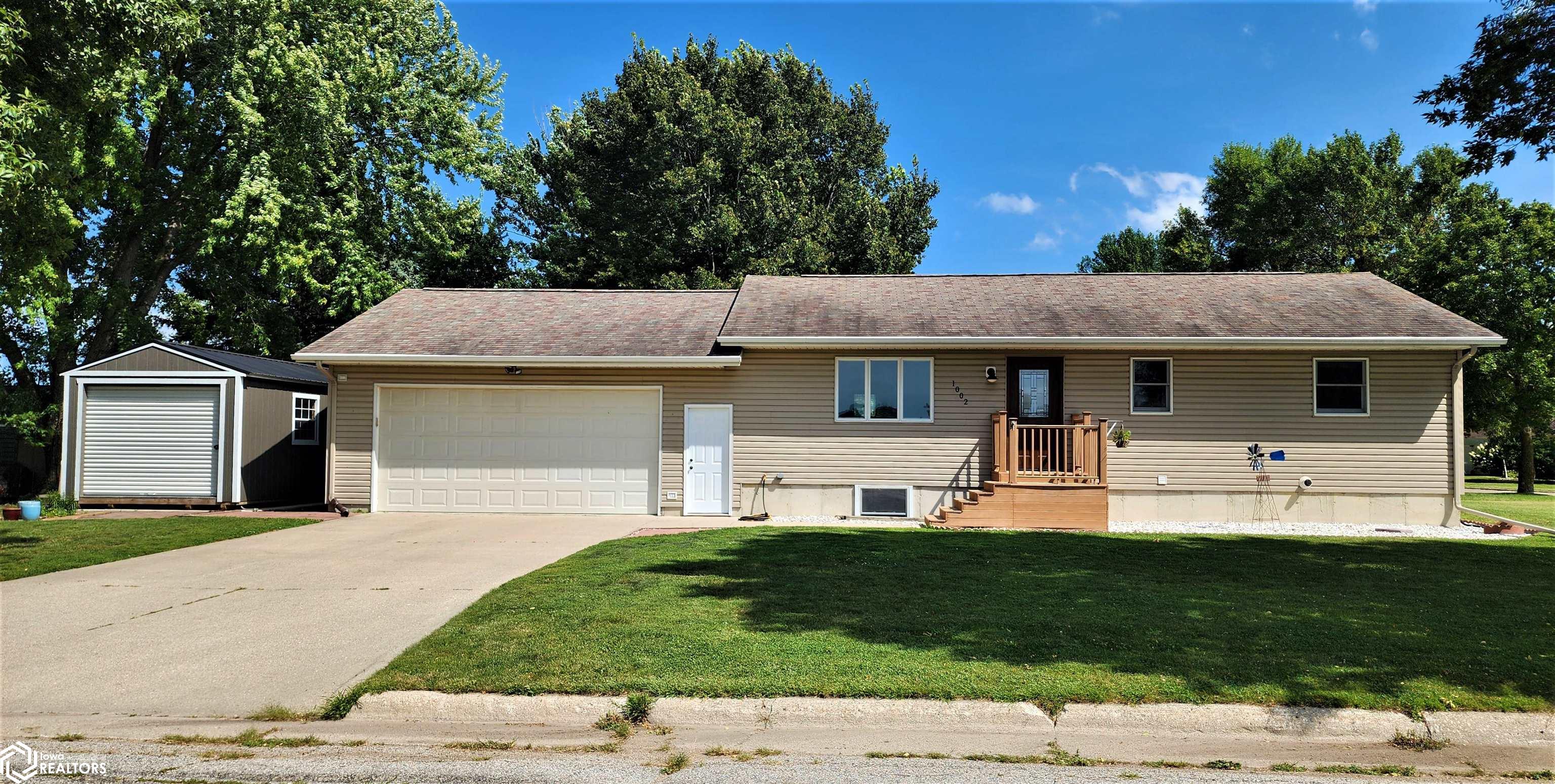 Casey St, Algona, IA 50511