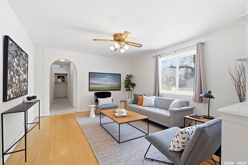 409 1st Street S, Waldheim, SK, S0K4R0 | Card Image