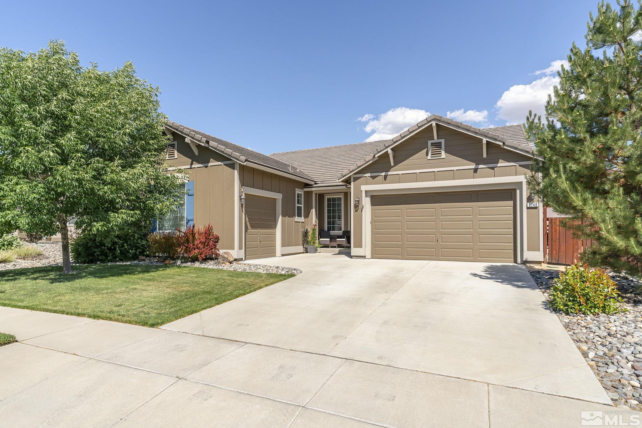 Fabric Dr, Sparks, NV 89436