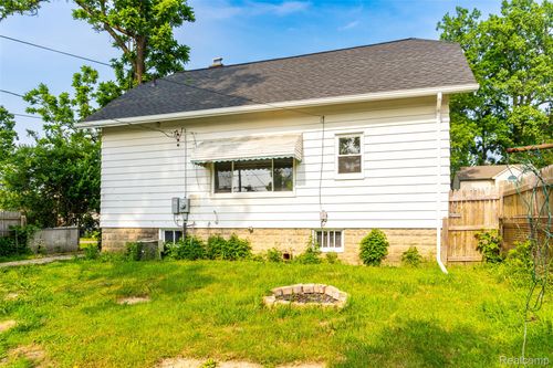 21200 Collingham Ave, Farmington Hills, MI, 48336-5810 | Card Image