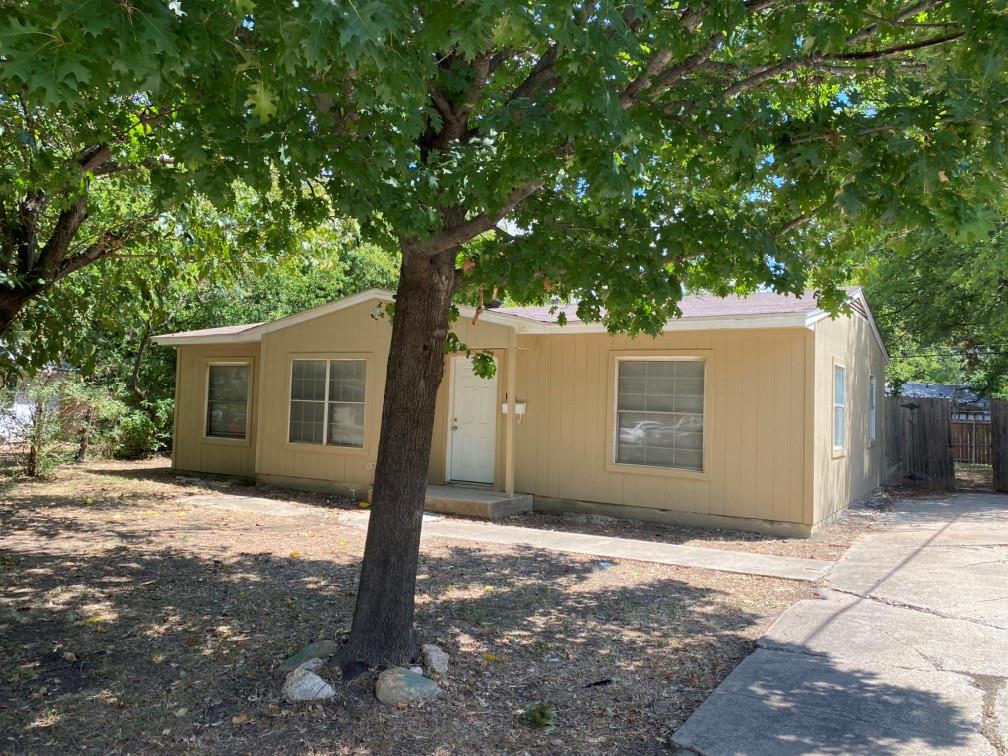Highland Dr, Grand Prairie, TX 75051