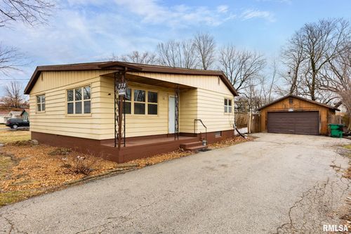 238 Lindenwood Dr, East Alton, IL, 62024-2063 | Card Image