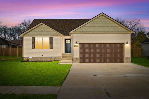 1627 Erika Dr, Clarksville, TN, 37042-1242 | Card Image