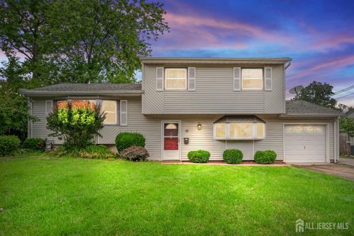 10 Denman Dr, Fords, NJ, 08863-1202 | Card Image