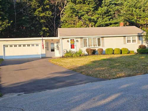 20 Bolduc St, Lewiston, ME, 04240-5712 | Card Image