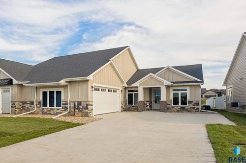 1819 S Daylight Dr Drive, Sioux Falls, SD, 57110 | Card Image