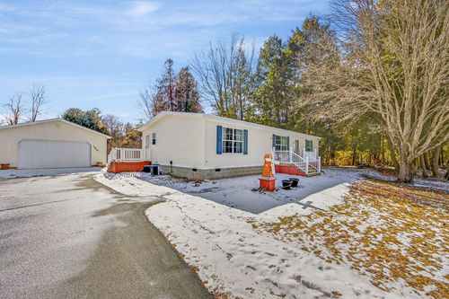 12459 Pierce Rd, Stanwood, MI, 49346-9765 | Card Image