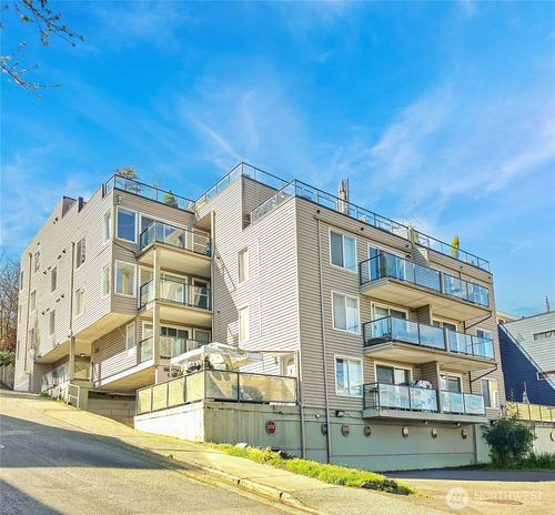 210-3022 Sw Bradford St, Seattle, WA, 98126-2571 | Card Image
