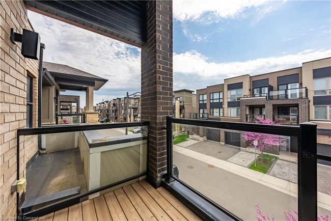 391 Athabasca Common, Townhouse with 3 bedrooms, 3 bathrooms and 2 parking in Oakville ON | Image 31