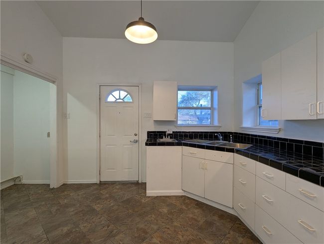 410 E Willis St, House other with 2 bedrooms, 1 bathrooms and null parking in Odem TX | Image 10