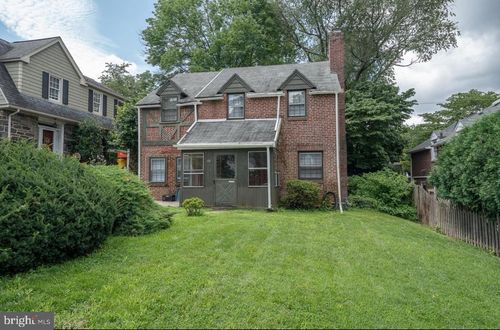 130 Crosshill Rd, WYNNEWOOD, PA, 19096-3510 | Card Image