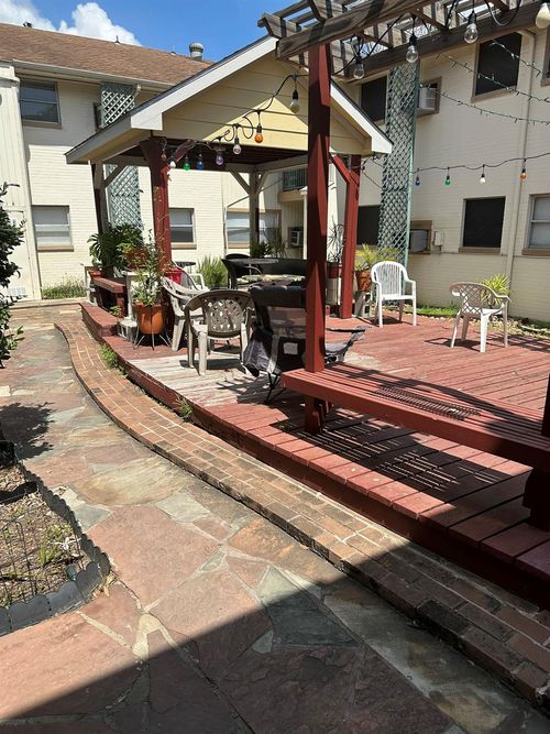 15-301 Avondale Street, Houston, TX, 77006 | Card Image