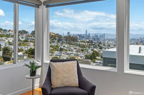 1460 Clayton St, San Francisco, CA, 94114-2216 | Card Image