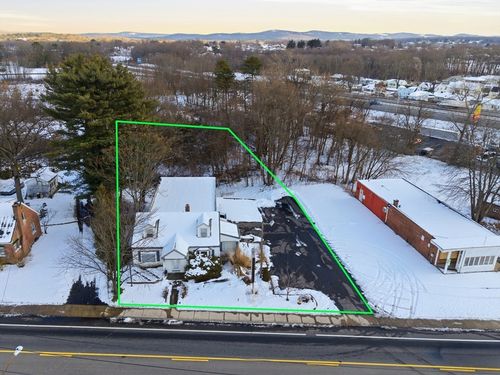 438 Center St, Ludlow, MA, 01056-2728 | Card Image