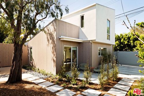2209 Louella Avenue, Venice, CA, 90291 | Card Image
