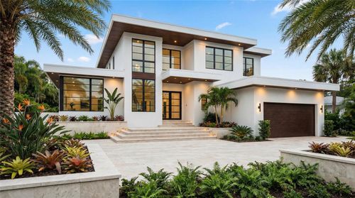 7821 3rd Ave S, SAINT PETERSBURG, FL, 33707-1025 | Card Image