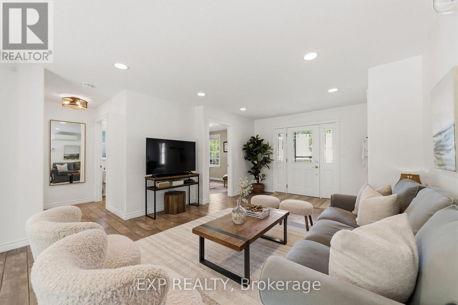 Residential in Southwest Middlesex (Glencoe) 4