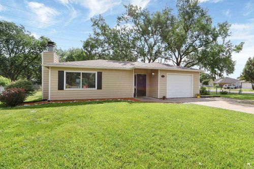 2445 Buttonwood Drive, Manhattan, KS, 66502 | Card Image