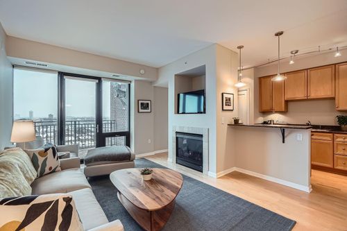 apt-1205-500 E Grant St, Minneapolis, MN, 55404-1458 | Card Image