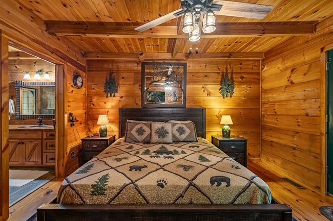 143 Kaely Dr, Home with 3 bedrooms, 3 bathrooms and null parking in Mineral Bluff GA | Image 34