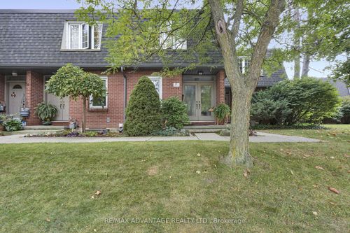 17 Blackacres Blvd, London, ON, N6G2G5 | Card Image