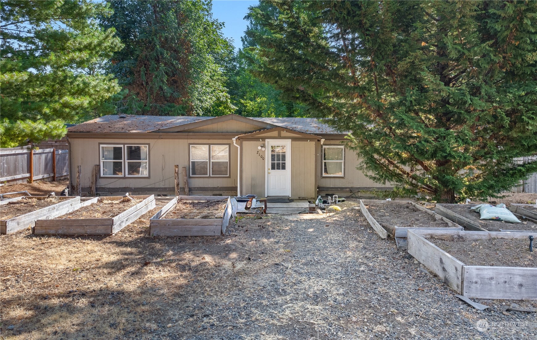 2100 Grove Road Nw, For Sale in Olympia Zoocasa