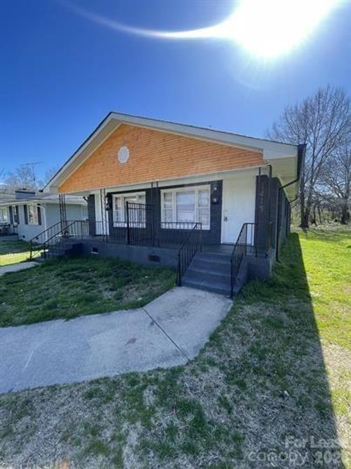 1417 W Bank St, Salisbury, NC, 28144-3973 | Card Image