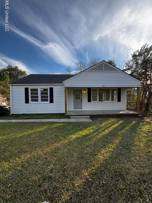 202 Winchester Rd, Natchez, MS, 39120-3955 | Card Image