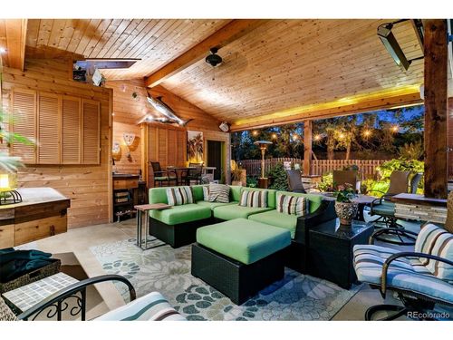 9041 E Jewell Cir, Denver, CO, 80231-5715 | Card Image