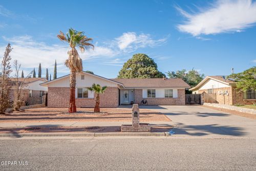 10805 Hitchcock Ave, El Paso, TX, 79935-1419 | Card Image
