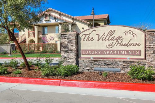 1711 W Henderson Ave, Porterville, CA, 93257-1588 | Card Image