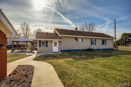713 N Macoupin St, Gillespie, IL, 62033-1349 | Card Image