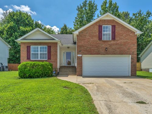 437 Piney Dr, Clarksville, TN, 37042-6192 | Card Image
